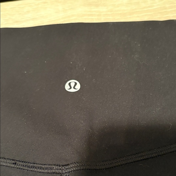 Lululemon Align High Rise Bike Short 2” Black Women's Shorts - Picture 4 of 4